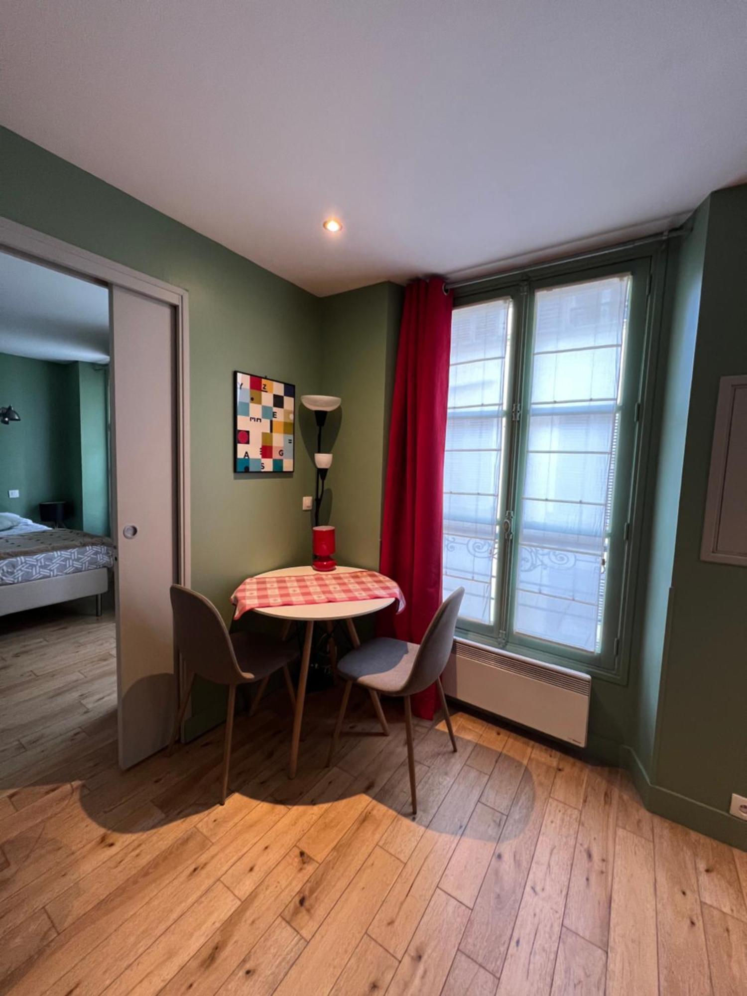 Les Petits Apparts Versailles Exterior foto